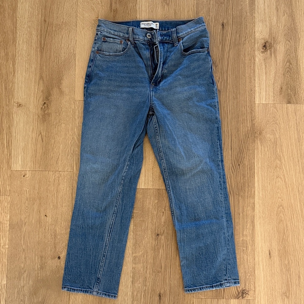 Abercrombie & Fitch Women’s Straight Blue Jeans